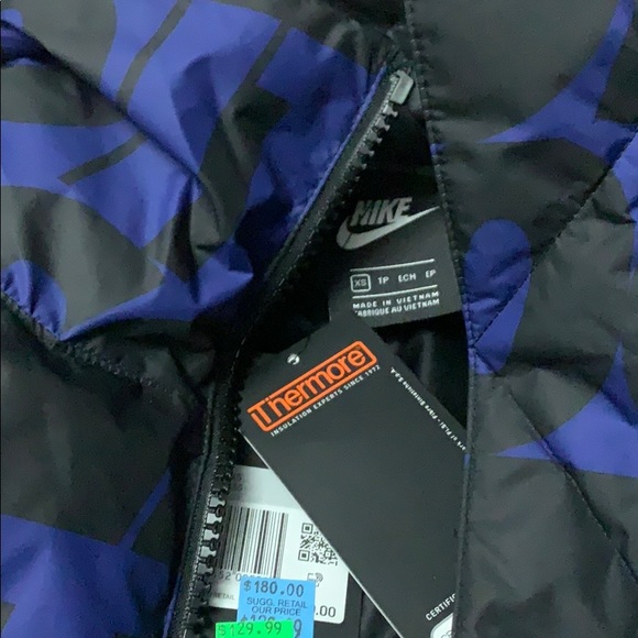 Nike puffer jacket - Picture 2 of 2